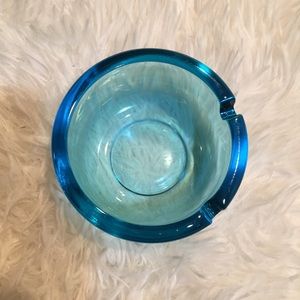 🌵BOGO🌵 Vintage turquoise blue glass ashtray